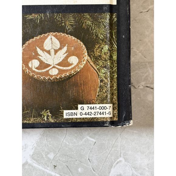 Crafts of‎ the North American Indians : A Craftsman's Manual by Schneider - GOOD - Picture 3 of 8